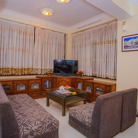 Oyo 232 Hotel Titanic Pvt Ltd Balaju Exterior foto